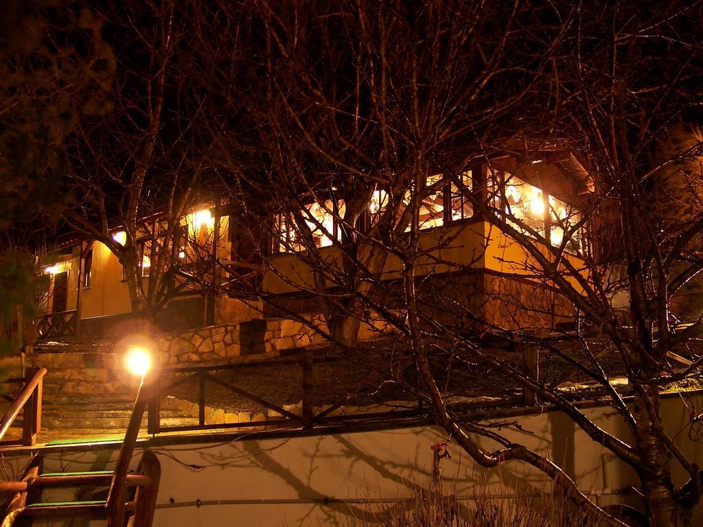 Villa Neva Hotel Kindira Luaran gambar